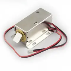 Metalowy elektrozamek z dwoma przewodami, gotowy do zabezpieczenia Twoich projektów.